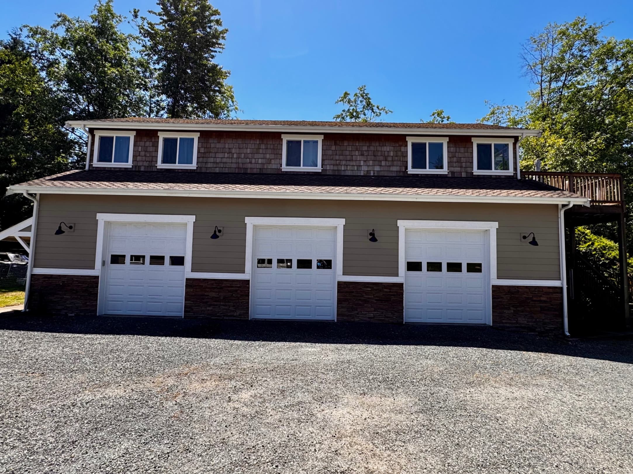 House Exterior Wash — Before - House Exterior Wash in King County WA — before