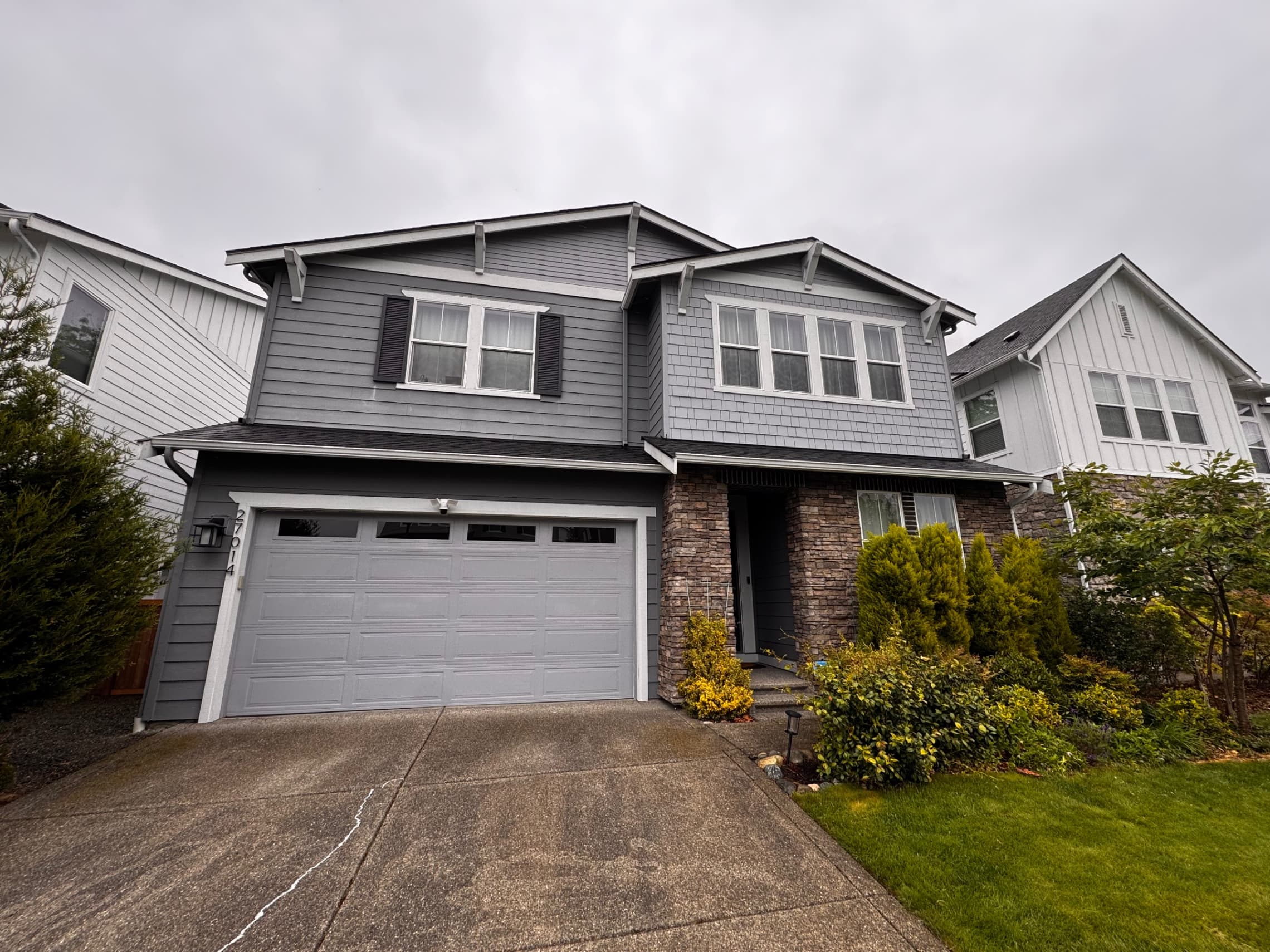House Exterior Wash — Before - House Exterior Wash in King County WA — before