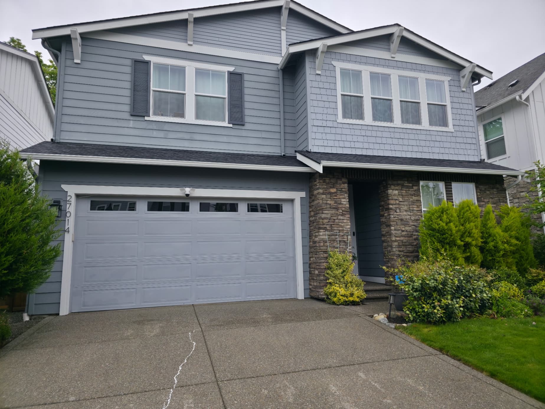 House Exterior Wash — Before - House Exterior Wash in King County WA — after